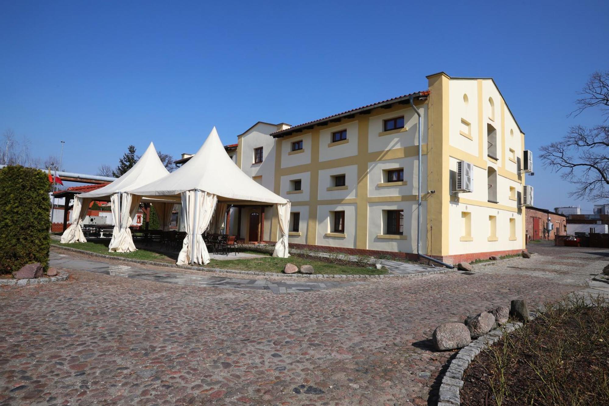 Hotel Sandro Silver & Spichlerz Antoniny Leszno  Dış mekan fotoğraf