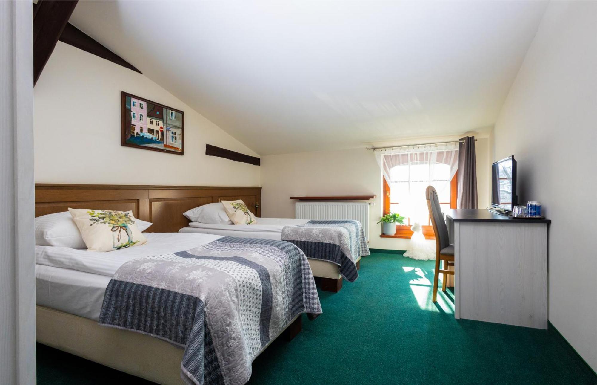 Hotel Sandro Silver & Spichlerz Antoniny Leszno  Dış mekan fotoğraf